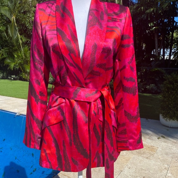Adriana Iglesias Jacket - Picture 1 of 13
